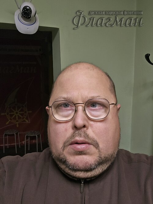 4bc4aa99.ID Photo.015329